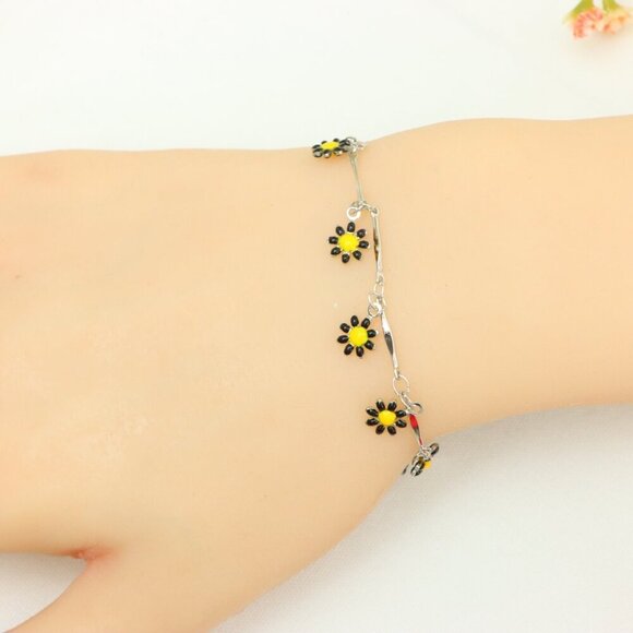 "New Beautiful Design Bracelet for Women/Girls, Gift, B994 - Picture 4 of 8